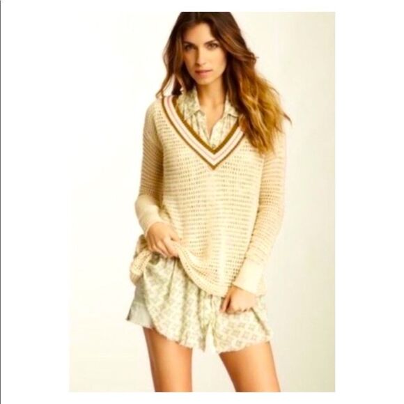 WE THE FREE 
Crochet Open Knit deep V-Neck
Sweater in cream - Picture 1 of 4